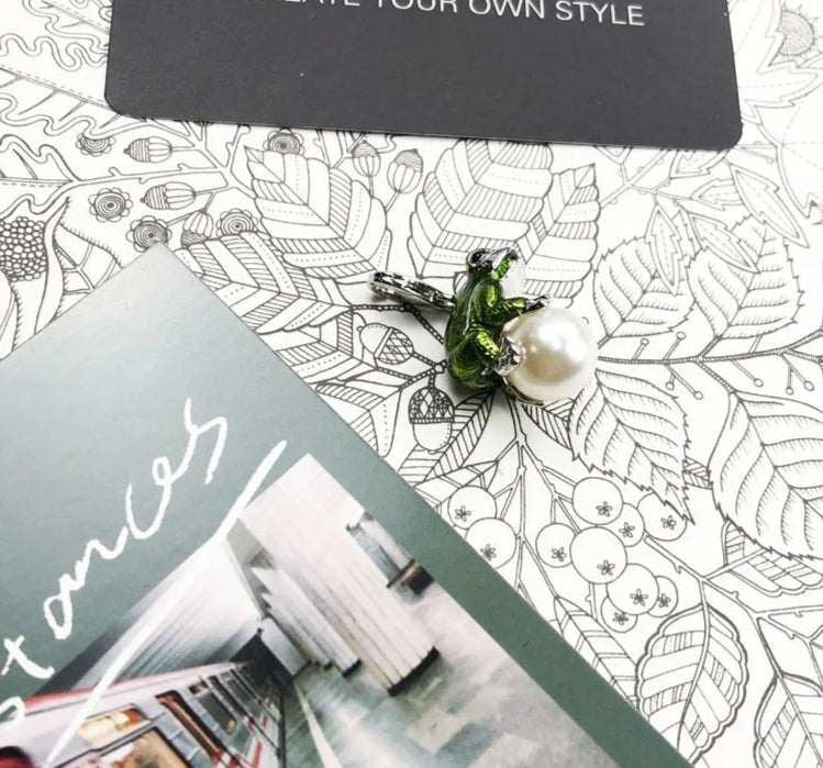 925 Sterling Silver Frog & Pearl Winter Pendant Fashion Jewelry Gift For Women & Men