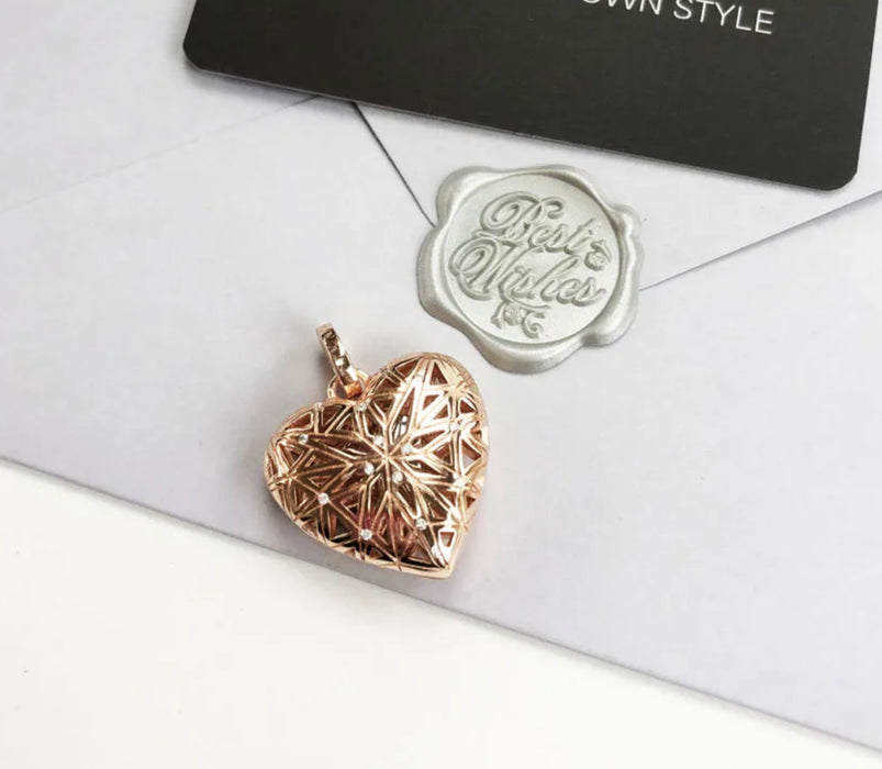 925 Sterling Silver Romantic Heart Medallion Pendant Summer Jewelry