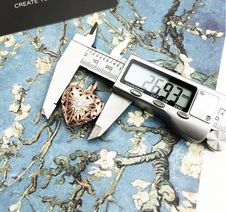 925 Sterling Silver Romantic Heart Medallion Pendant Summer Jewelry