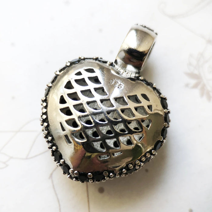 925 Sterling Silver Black Heart Pave Pendant Winter Trend Jewelry