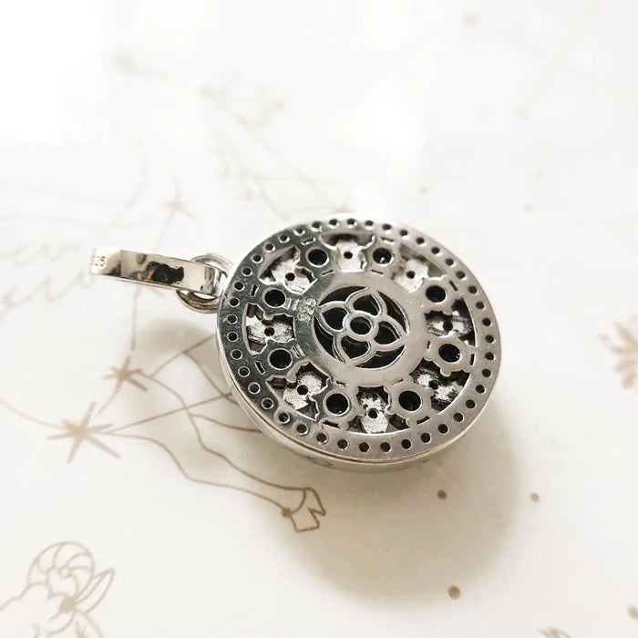 925 Sterling Silver Stylish Pendant Black Ornament For Women