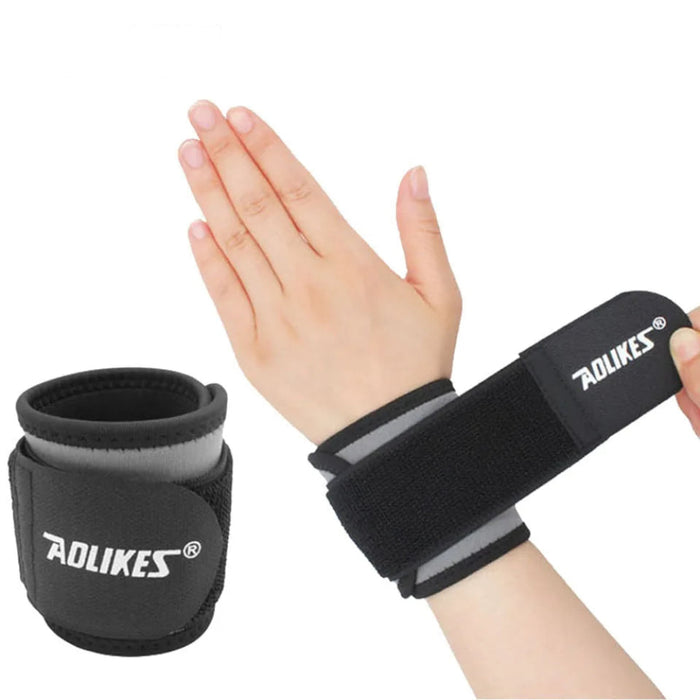 Adjustable Wrist Support Brace Gym & Sports Protection