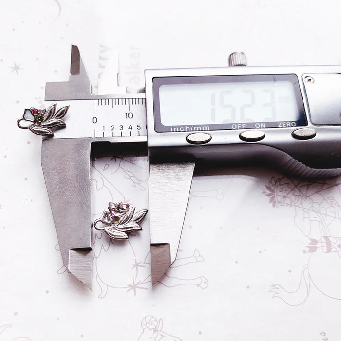 925 Sterling Silver Boho Flower Studs Spring 2022