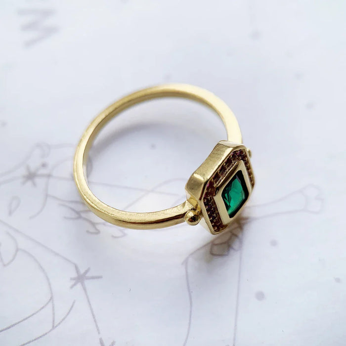 925 Sterling Silver Vintage Red & Green Stone Ring