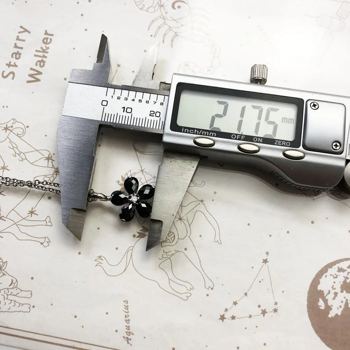 925 Sterling Silver Romantic Gift Black Petals Flower Necklace