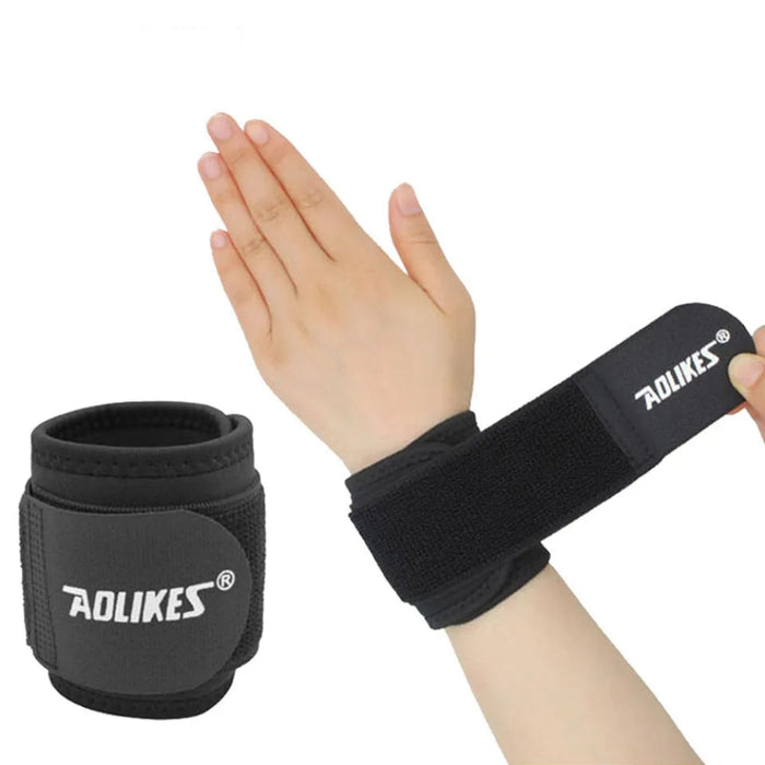 Adjustable Wrist Support Brace Gym & Sports Protection