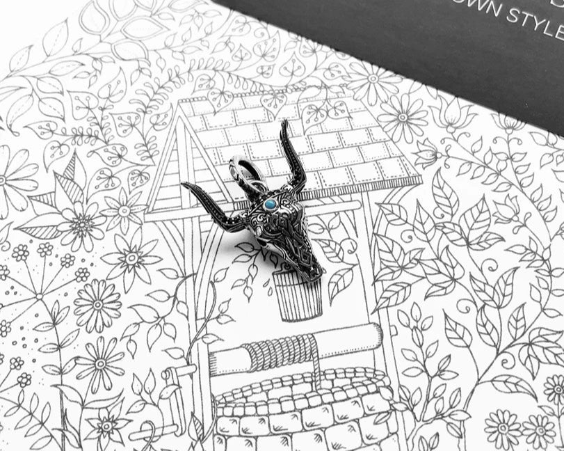 925 Sterling Silver Turquoise Bull Head Pendant Ethnic Jewelry For Men & Women