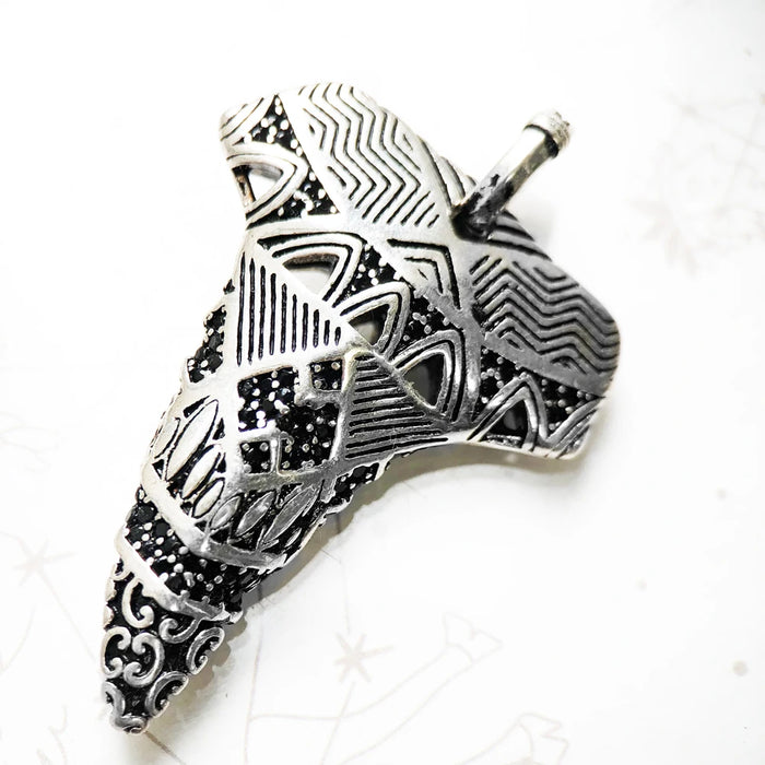 925 Sterling Silver Maori Shark Tooth Pendant Ethnic Jewelry For Men & Women