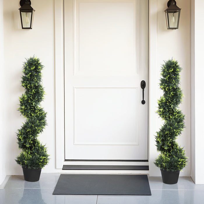 Goslash Picks Artificial Spiral Cedar Tree