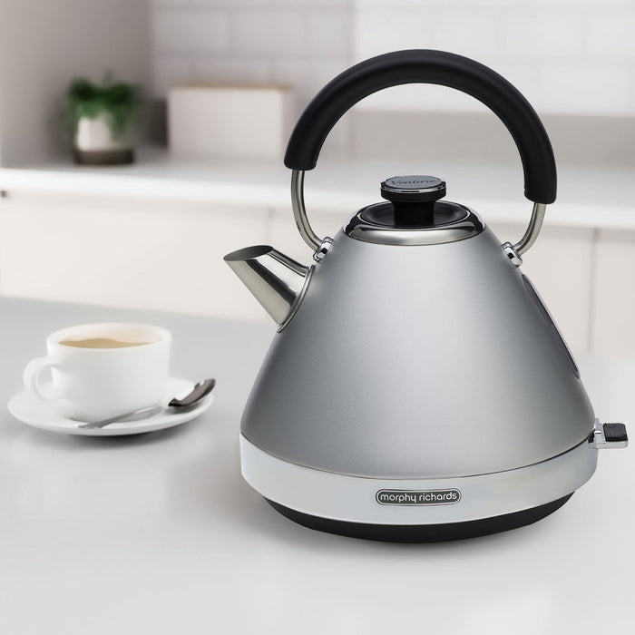 1.5L Venture Collection Pyramid Kettle In Steel Grey