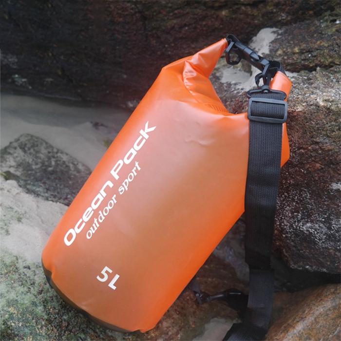 Waterproof Single Shoulder Dry Bag Outdoor Pvc Barrel Dry Sack Capacity Under 50L