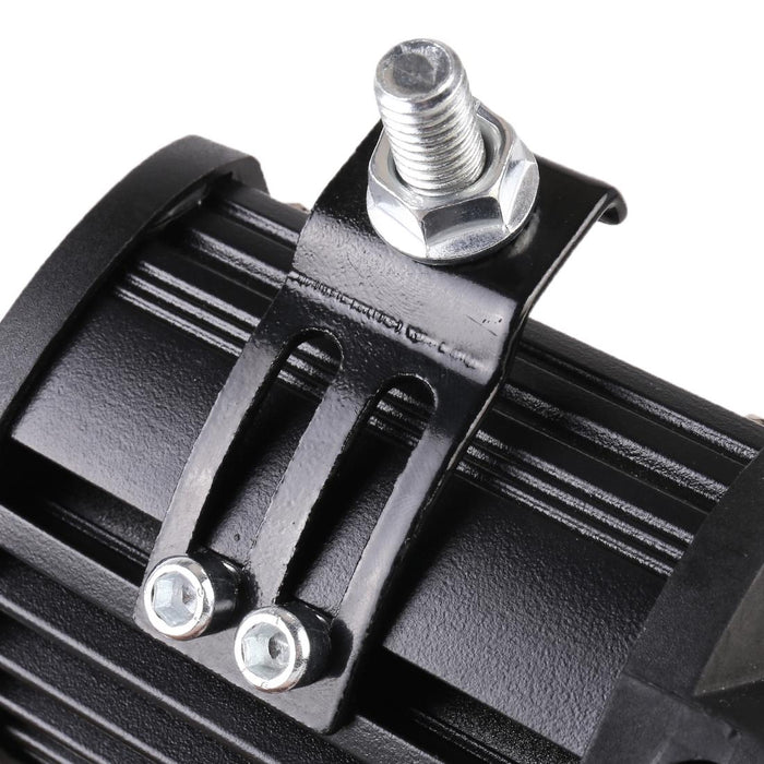 18W 6 Led White Light Floodlight Engineering Lamp / Waterproof Ip67 Suvs Light Dc 10 - 30V Black