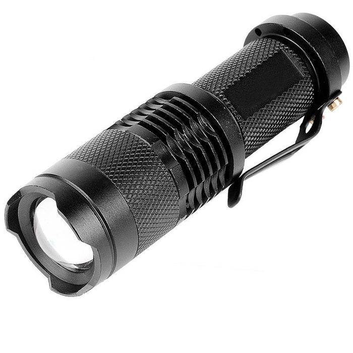 180Lm Zoom Lens Led Flashlight 1-Mode White Light With Clip