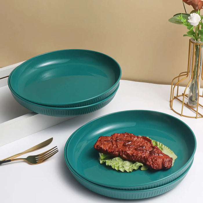 2 / 4 / 6 Piece Reusable Dark Green Striped Plastic Plates