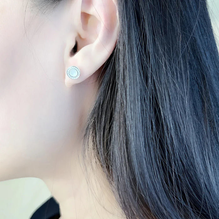 925 Sterling Silver Romantic Round Shell Studs Earrings For Women