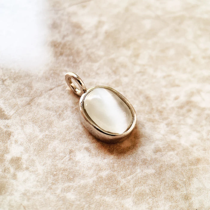 925 Sterling Silver White Oval Opal Pendant Fashion Jewelry For Women