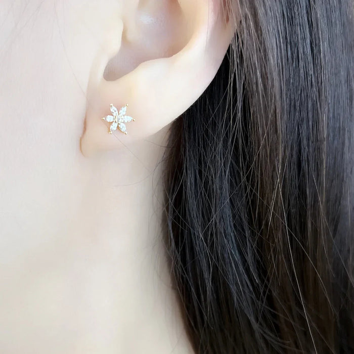 925 Sterling Silver Flower Stud Earrings For Women