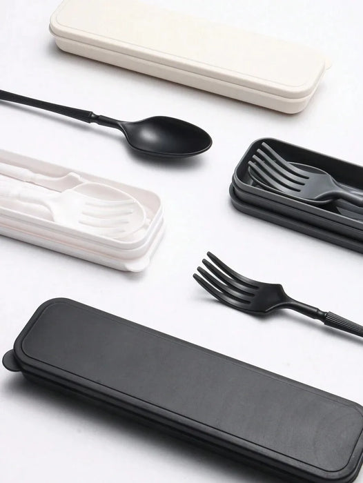 Reusable Plastic Tableware Set For Picnics Camping And Students