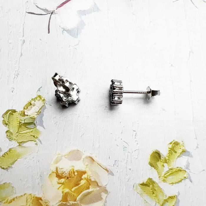 925 Sterling Silver Stylish Pentagonal Flower Stud Earrings