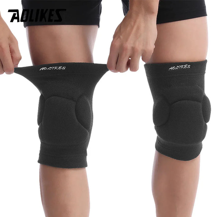 Pair of Thick Knee Pads For Sports