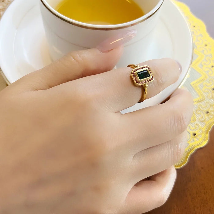925 Sterling Silver Vintage Red & Green Stone Ring