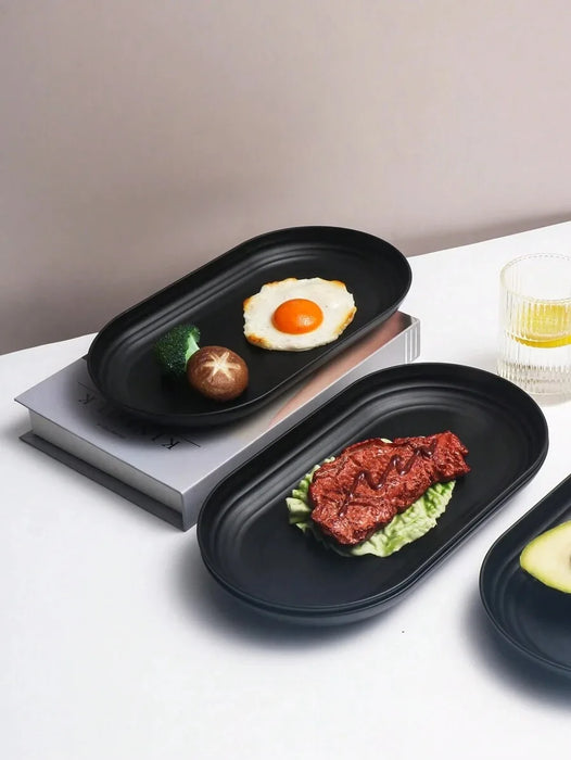 4 / 8 / 12 Piece Reusable Black Plastic Dinner Plates Perfect For Family Gatherings Parties And Picnics
