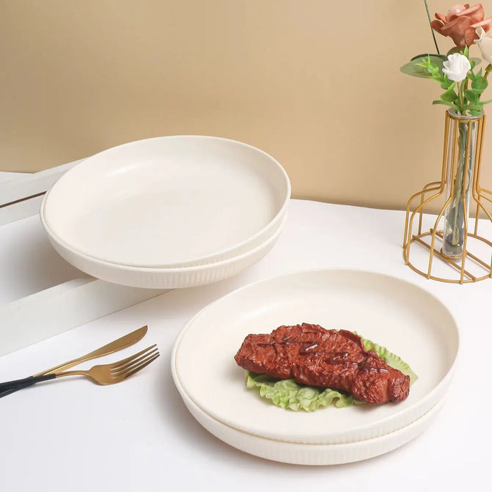 2 / 4 / 6 Piece Reusable Beige Plastic Plates