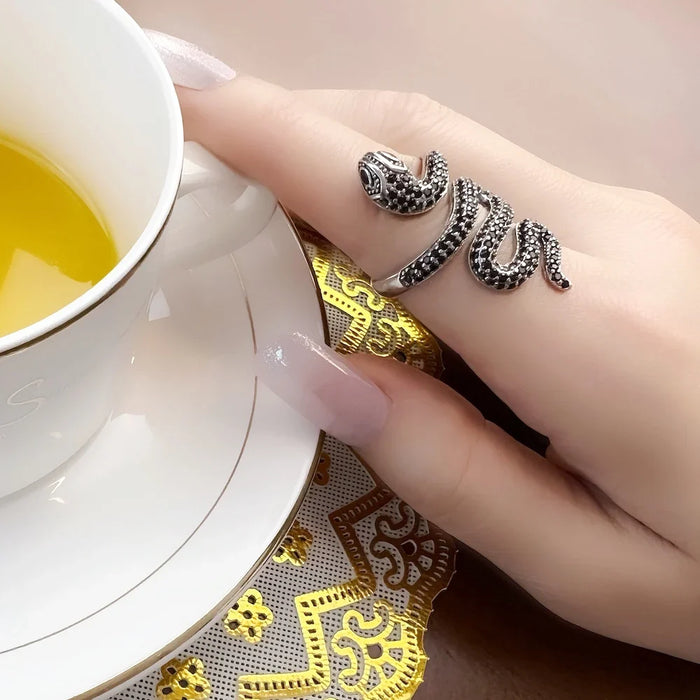 925 Sterling Silver Stunning Black Snake Pave Ring