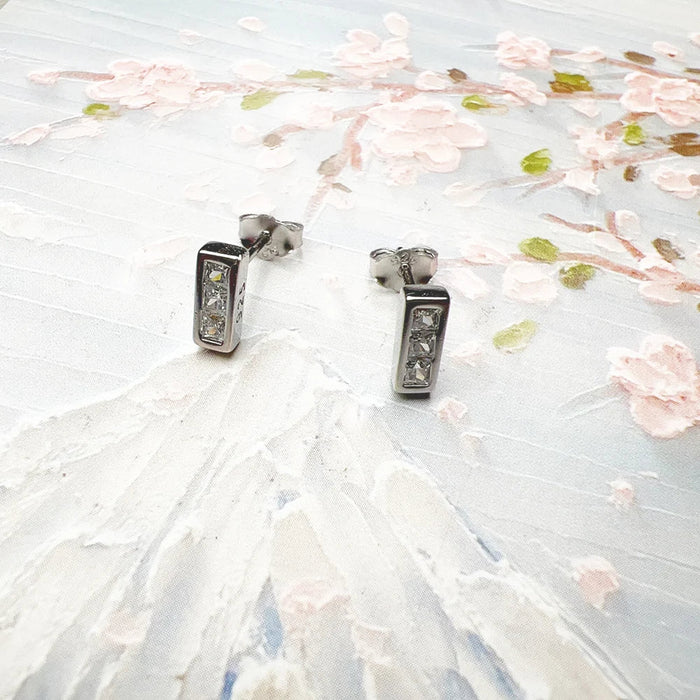 925 Sterling Silver Geometric White Zircon Studs