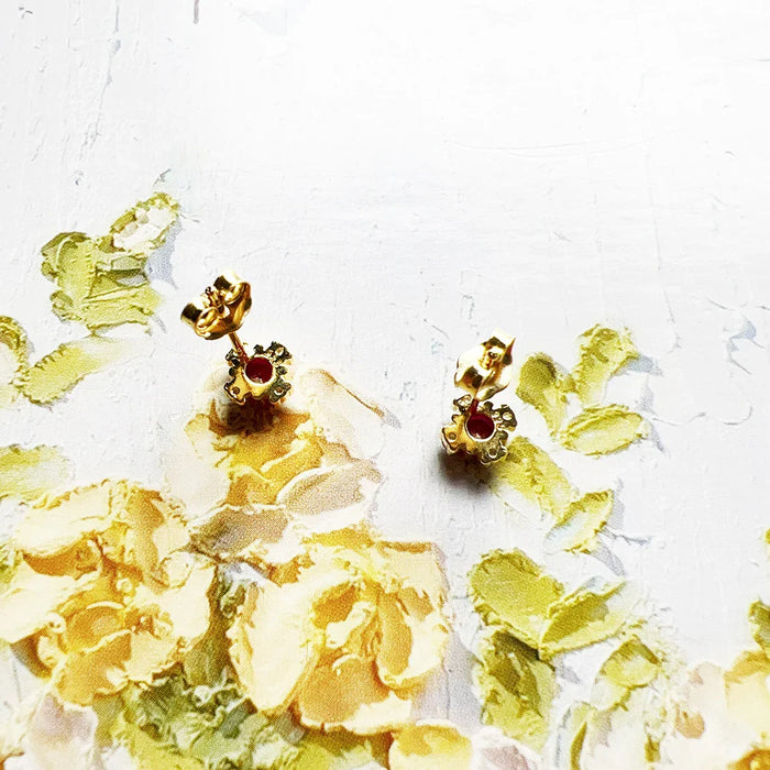 925 Sterling Silver Vintage Red Stone Ear Studs