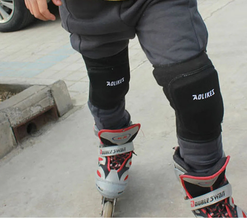 Pair of Kids & Adult Sponge Knee Pads For Dancing Skating Cycling Anti Crash Protection