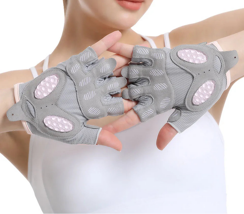 Pair of Breathable Workout Gloves Enhance Grip & Protect Palms For Gym & Weight Lifting