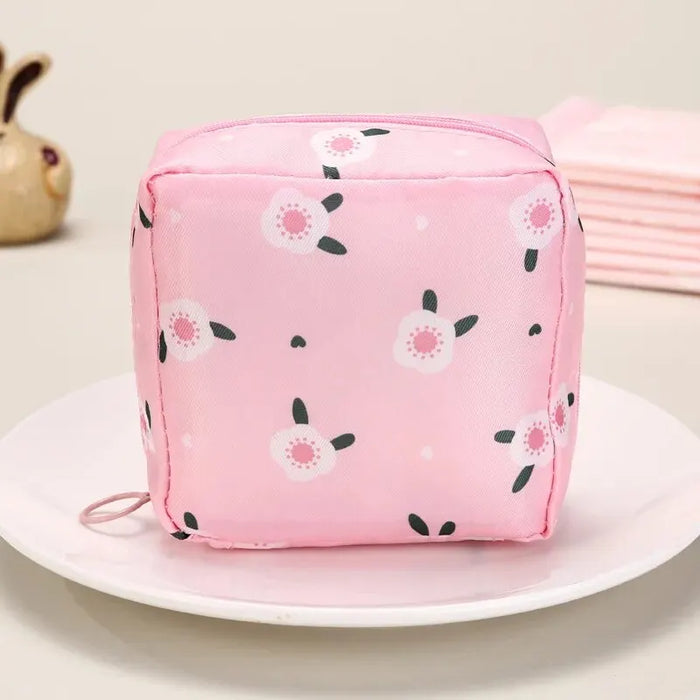 Waterproof Sanitary Napkin Storage Bag Design