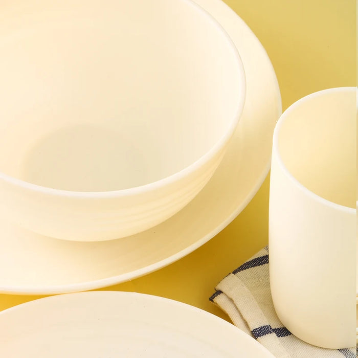 4 / 16 Piece White Plastic Tableware Set Plates Bowls Cups Fruit & Dessert