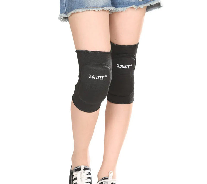 Pair of Kids Thick Sponge Knee Pads For Sports And Gym