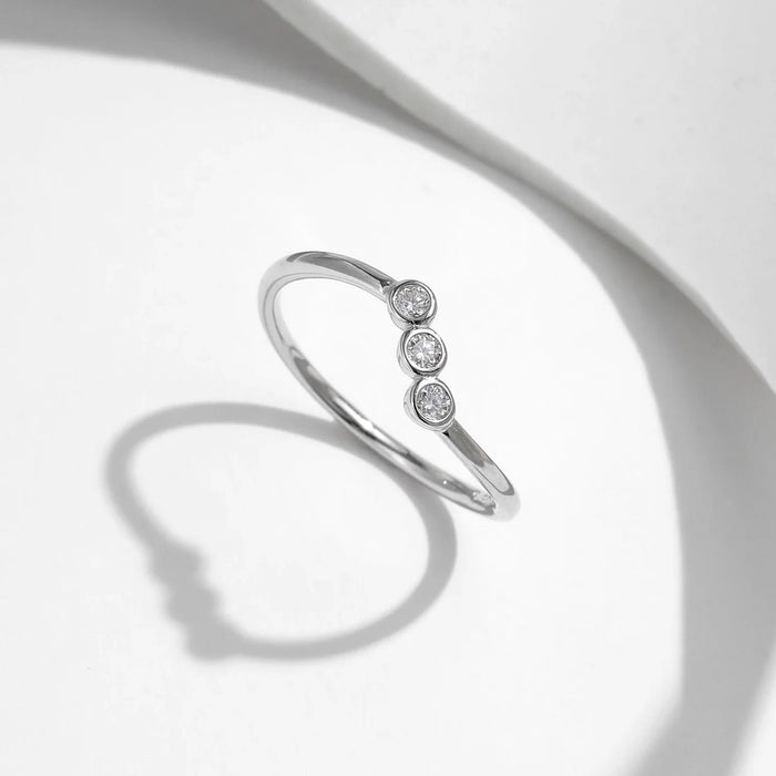 925 Sterling Silver Irregular Line Moissanite Ring For Women