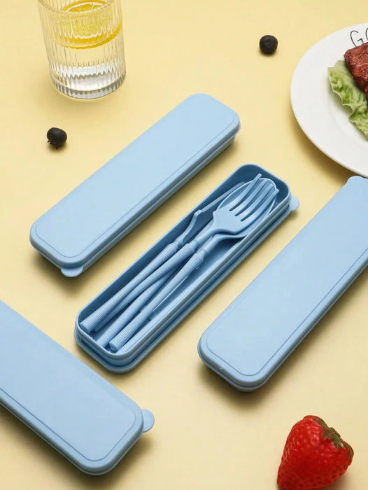 Reusable Plastic Tableware Set For Picnics Camping And Students