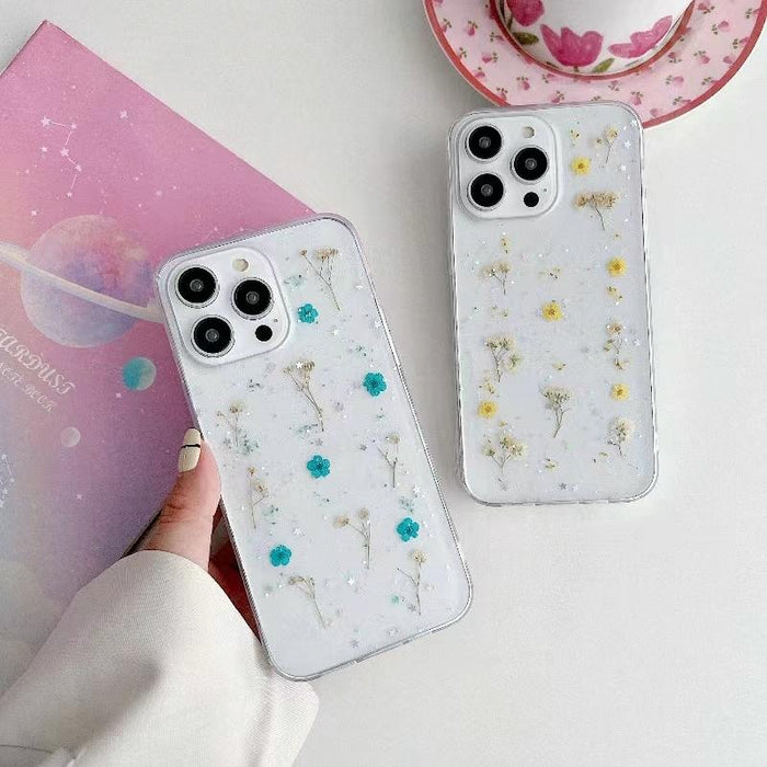 For Iphone 15 Gypsophila Flowers Pattern Tpu Protective Phone Case