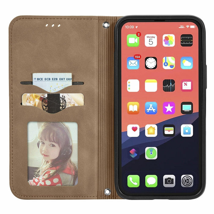 For Iphone 15 Retro Skin Feel Magnetic Flip Leather Phone Case