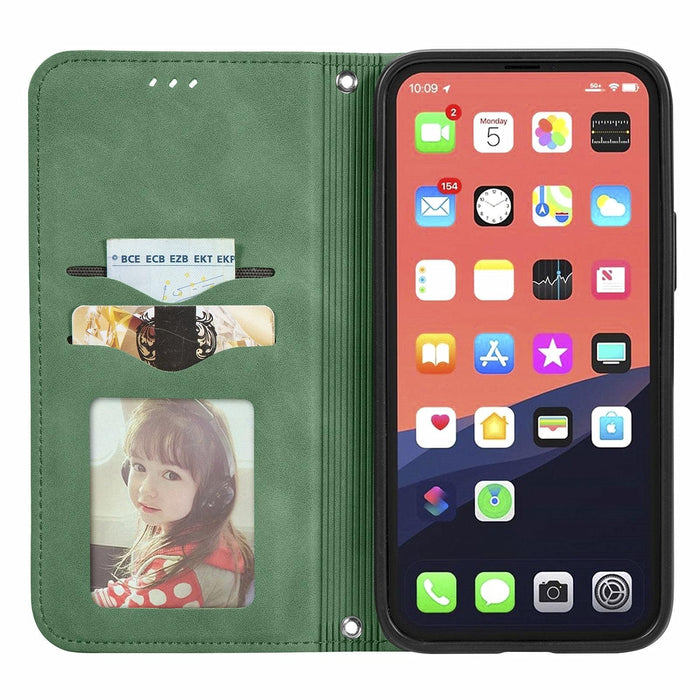 For Iphone 15 Retro Skin Feel Magnetic Flip Leather Phone Case