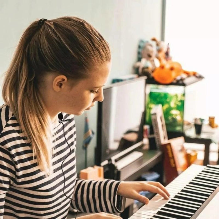 2M Wired Lavalier Microphone For Interview Video Recording