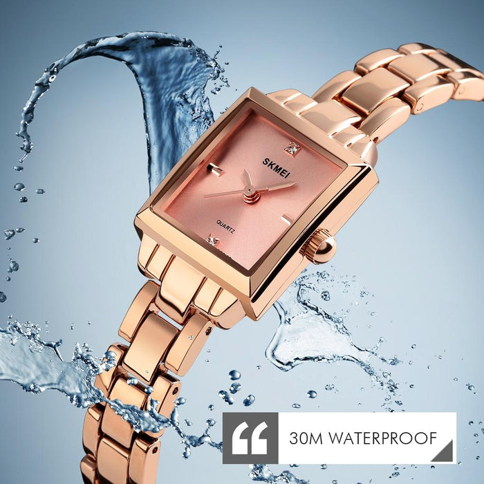 1407 Business Fashion Diamonds Delicate And Elegant Square Zinc Alloy Quartz Watch For Women Silvery