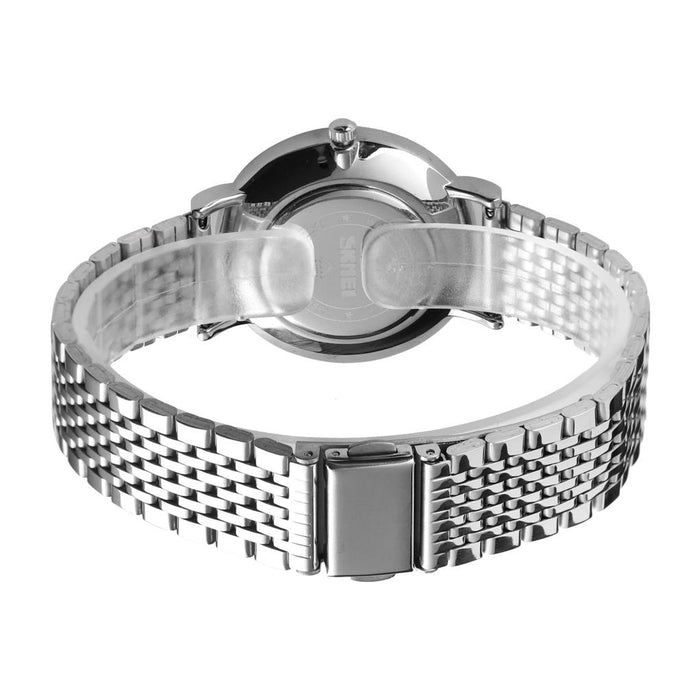 1567 Light And Thin Leisure Simple 30M Waterproof Shell Dial Women Steel Band Quartz Watch Silvery