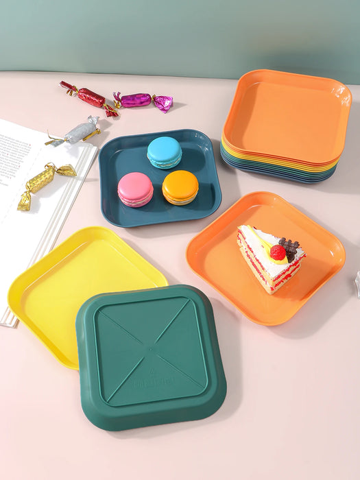 4 / 8 / 12 Piece Reusable Plastic Snack Plates Perfect For Home Camping Weddings And Parties