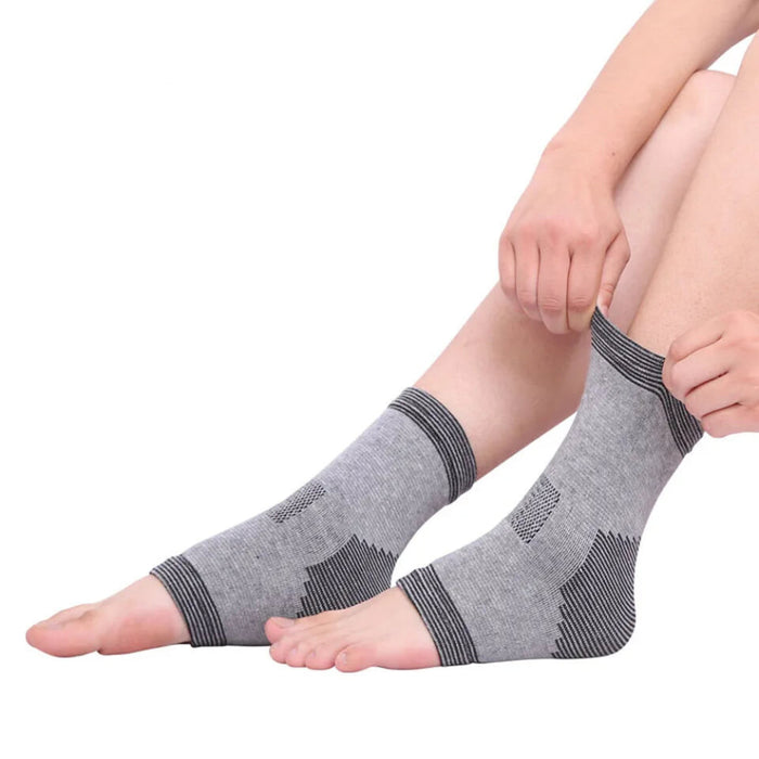 Pair of Knee Support Brace For Arthritis & Injuries Elasticated Bandage Sleeve