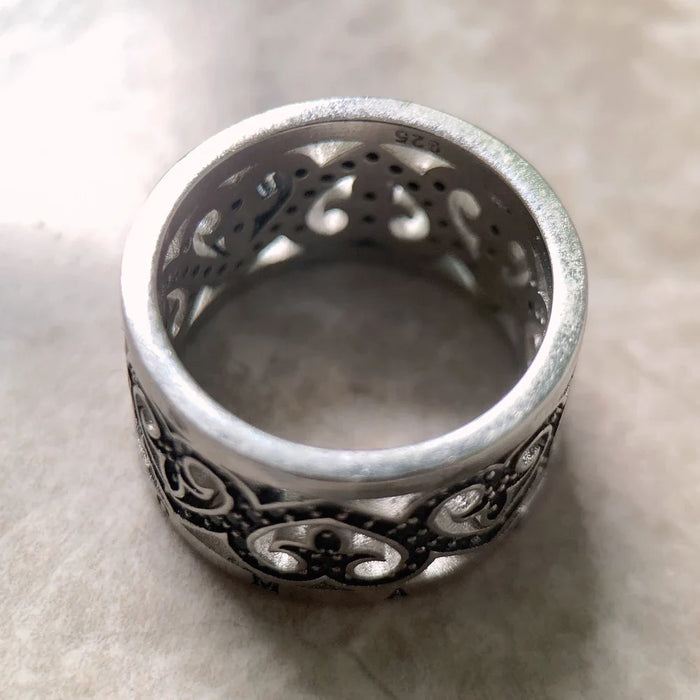 925 Sterling Silver Vintage Black Hearts Band Ring Women