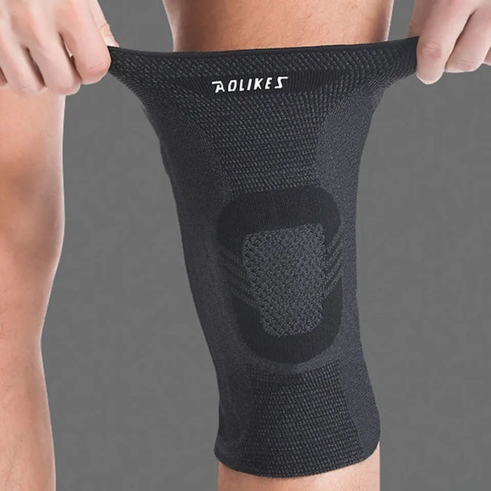 Breathable Men Knee Brace With Silicone Spring Basketball & Volleyball Support