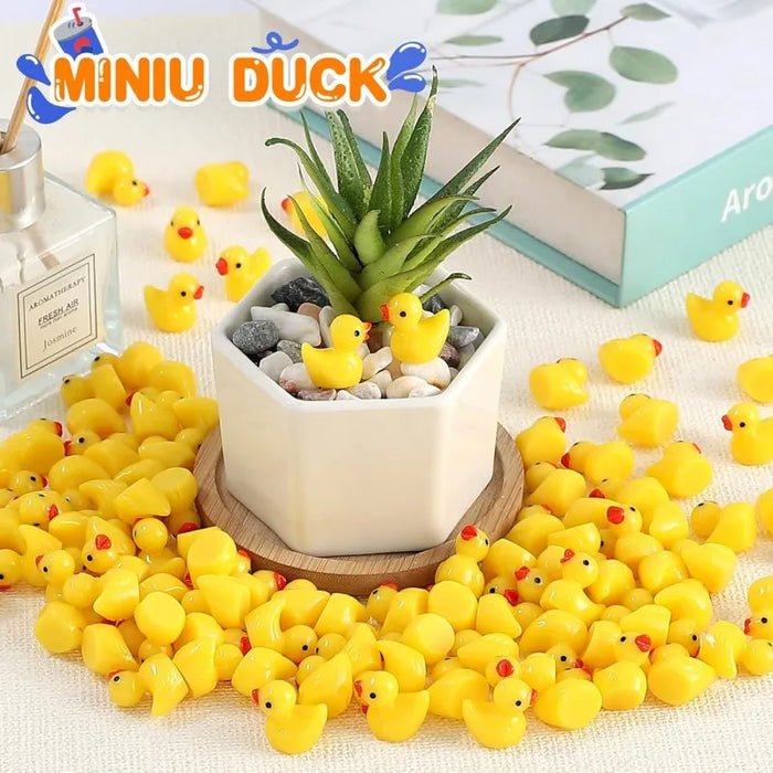 100 / 200 Mini Resin Ducks For Garden Decoration