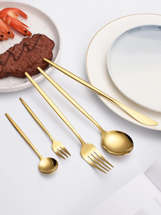 30 Piece Stainless Steel Cutlery Set With Steak Knives And Dessert Spoons