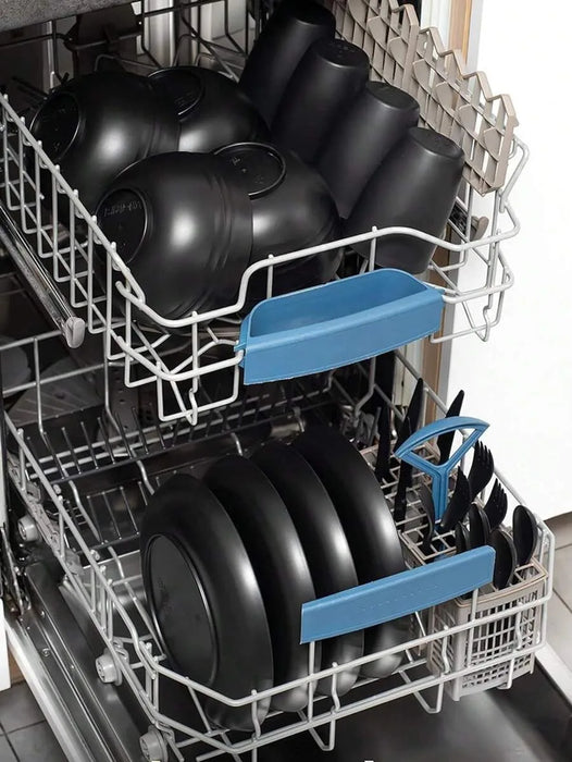 7 / 28 Piece Reusable Plastic Tableware Set For Home Parties